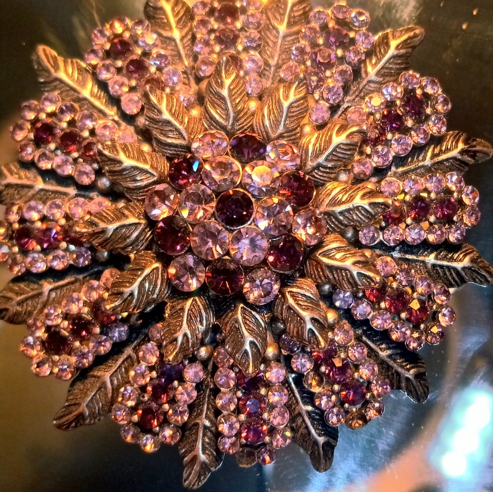 Neiman Marcus Brooch / Necklace NWOT